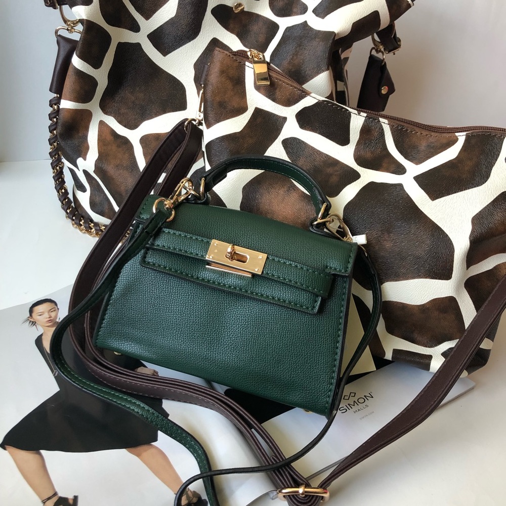CROSSBODY MINI BAG 🍂💚 - Picture 8 of 8